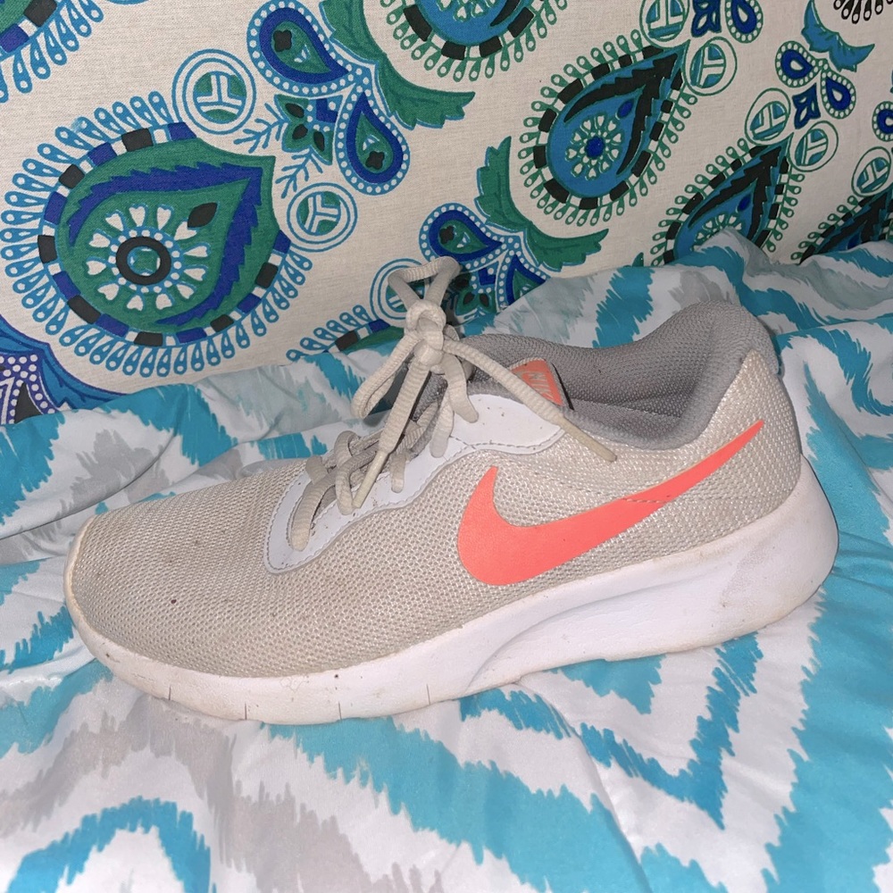 Nike shoes